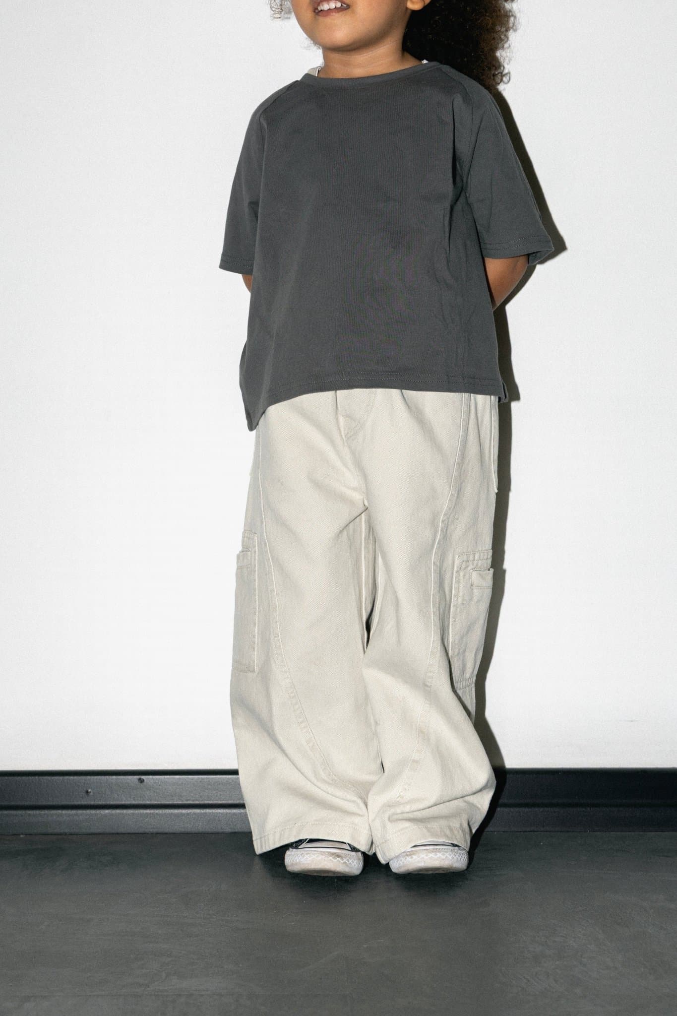 Pantaloni con Cucitura Asimmetrica - Never Say Kids